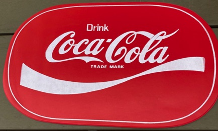 P7119-2 € 3,00 coca cola place mat rood wit drinjk.jpeg